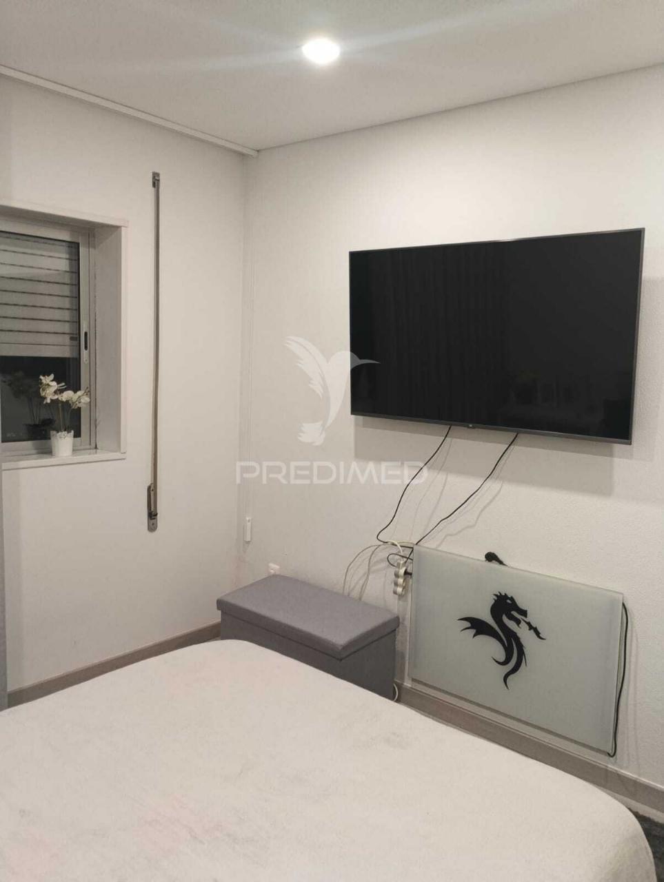 Apartamento t3 com terraço e garagem
