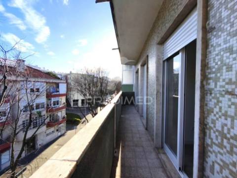 Apartamento t4 | damaia de cima | amadora