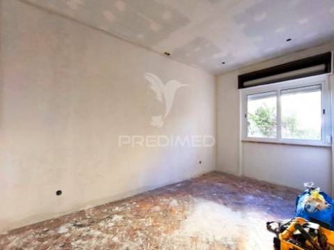 Apartamento t3 | equipado | remodelado | amadora