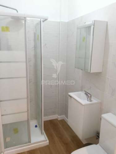 Apartamento t1 na buraca (amadora)