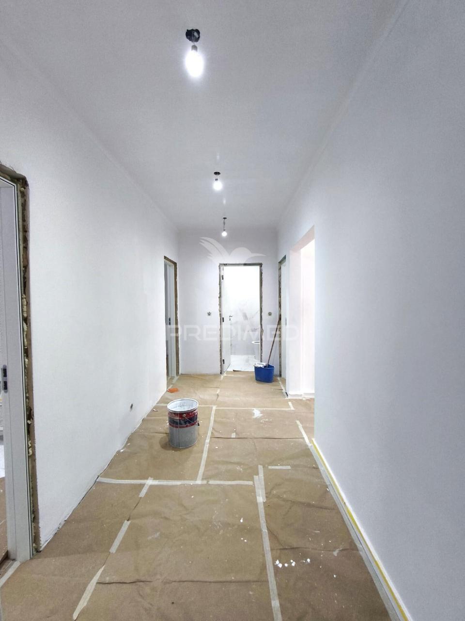 Apartamento t3 | remodelado | queluz | sintra