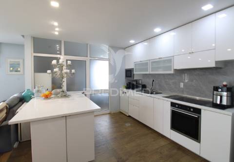 T3 em nogueira, com varanda e 2 lugares de garagem