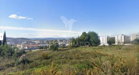 Terreno urbano para construção em lomar – braga?