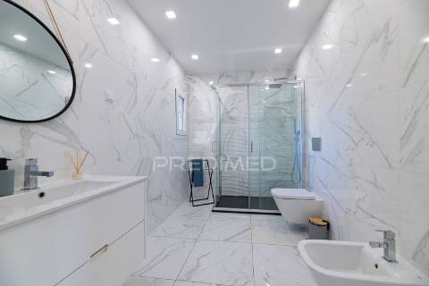 Moradia t5 moderna com piscina – são joão dos montes