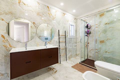 Moradia t5 moderna com piscina – são joão dos montes