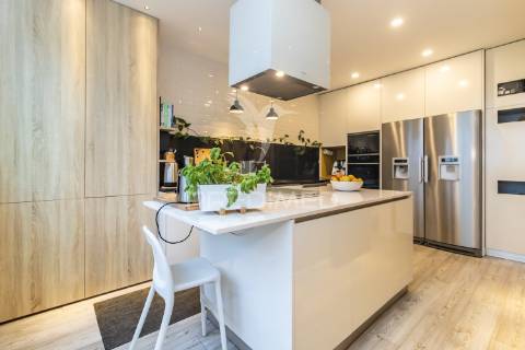 Moradia bi-familiar t4 + t2 - remodelada