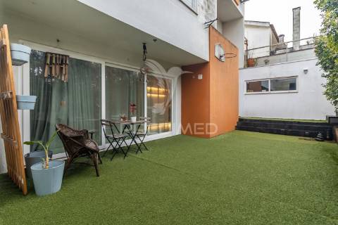 Moradia bi-familiar t4 + t2 - remodelada
