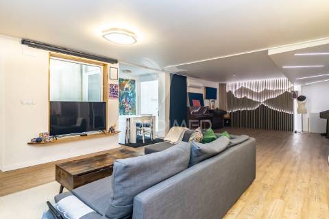 Moradia bi-familiar t4 + t2 - remodelada