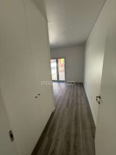 Moradia t2 contemporânea às portas de torres vedras