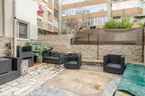 T3 com terraço amora-seixal