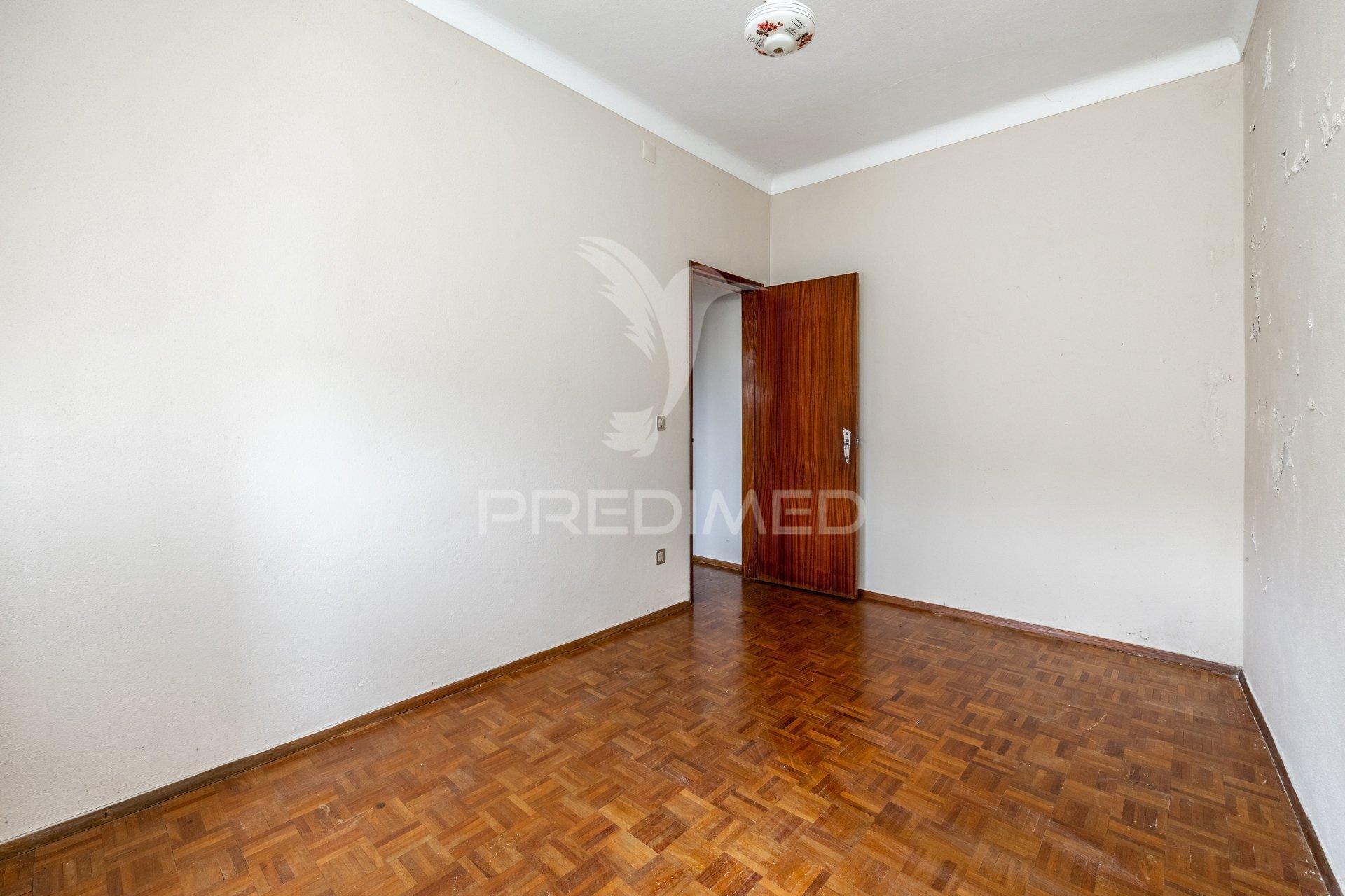Moradia bi-familiar t5 à venda | aljubarrota – alcobaça