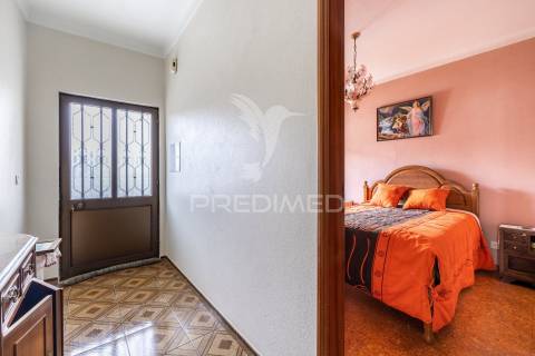 Moradia bi-familiar t5 à venda | aljubarrota – alcobaça