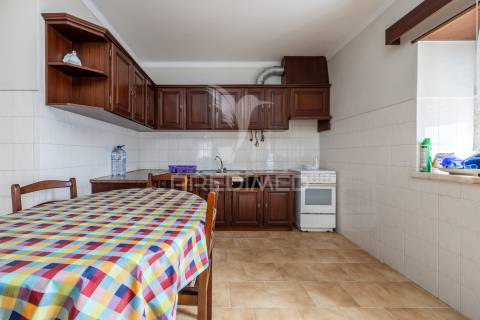 Moradia bi-familiar t5 à venda | aljubarrota – alcobaça