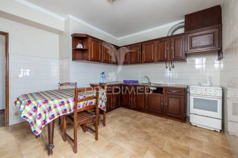 Moradia bi-familiar t5 à venda | aljubarrota – alcobaça