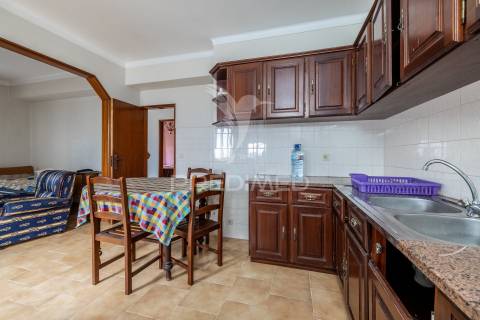 Moradia bi-familiar t5 à venda | aljubarrota – alcobaça