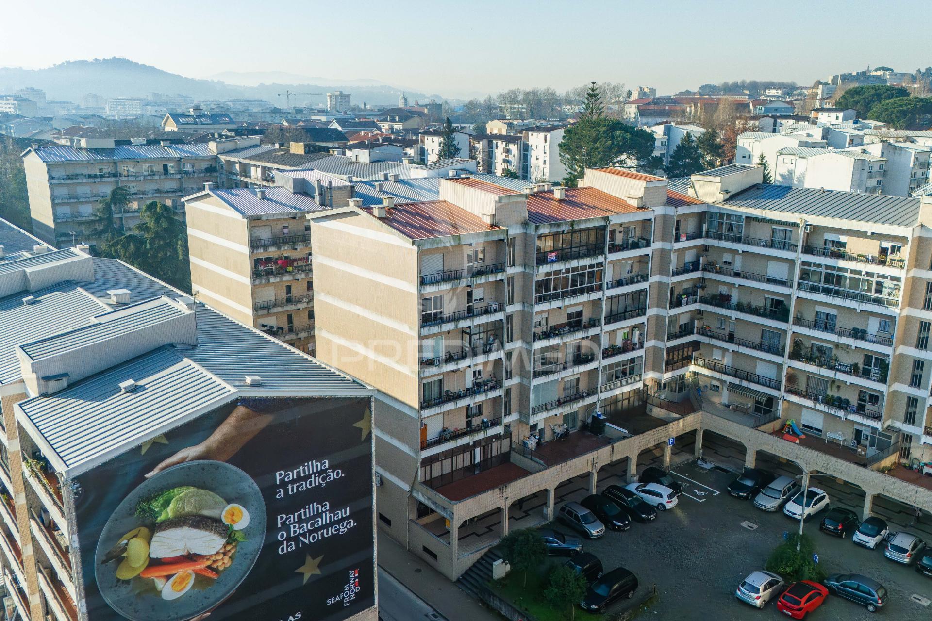 Apartamento t3 para venda na rua dos congregados.
