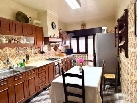 Apartamento t3 com vista mar