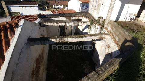 Moradia no centro da aldeia de são marcos da serra, algarve