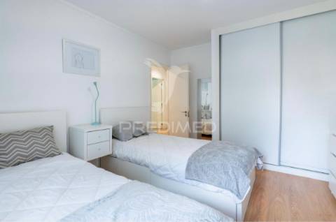 Apartamento t3 com terraço em matosinhos