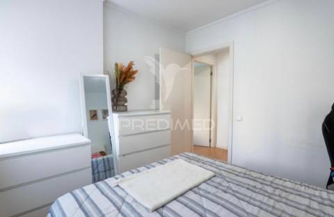 Apartamento t3 com terraço em matosinhos