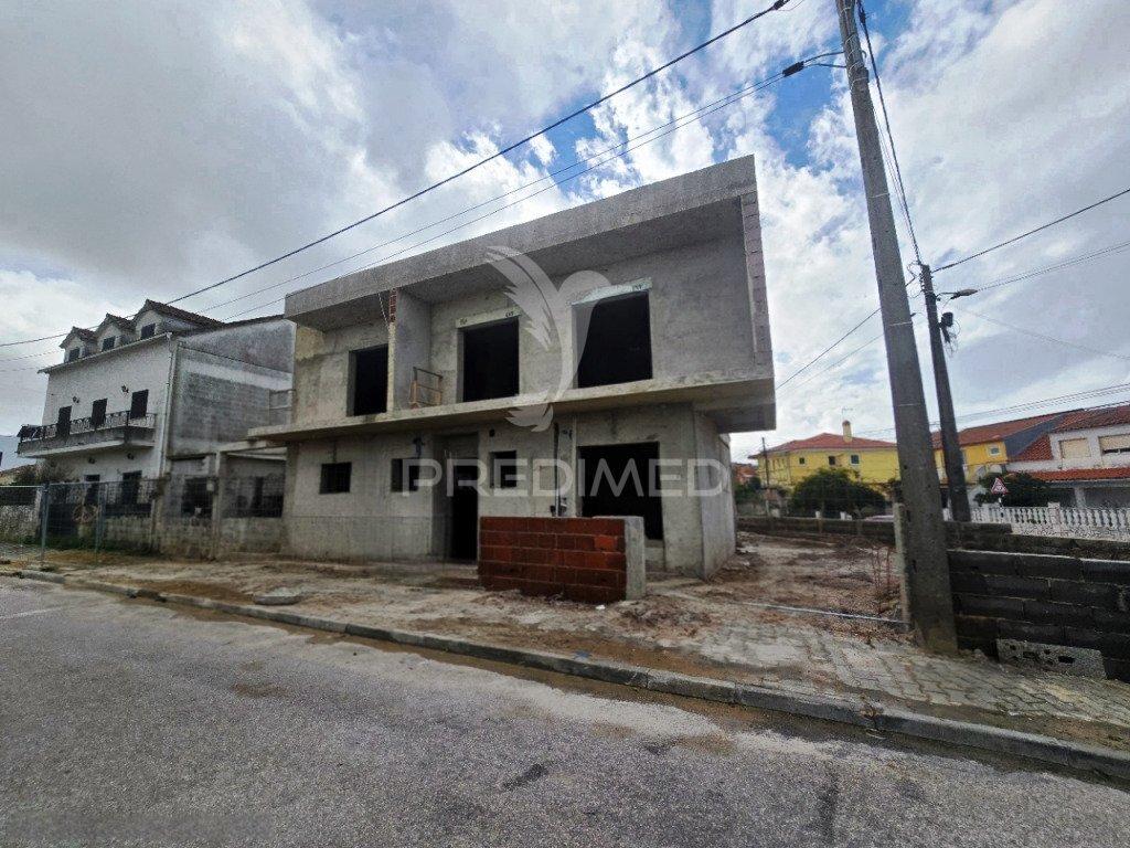 Moradia geminada t3 c/pérgula, pinhal general - fernão ferro