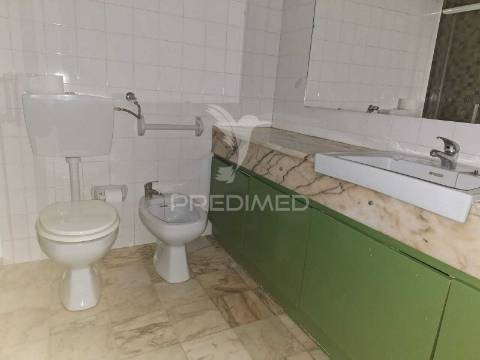Apartamento t2 em borba – excelente oportunidade para remodelar e valorizar!
