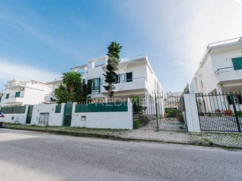 Moradia t4 sesimbra