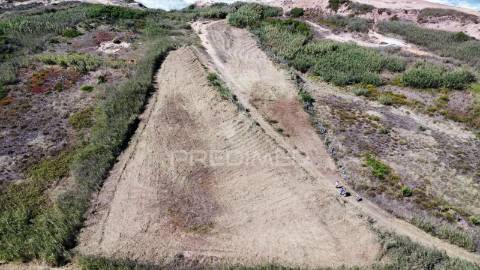 Terreno com 3000 m2 em cambelas - vista mar