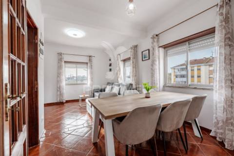 Apartamento t3 | excelente estado | lavradio, barreiro
