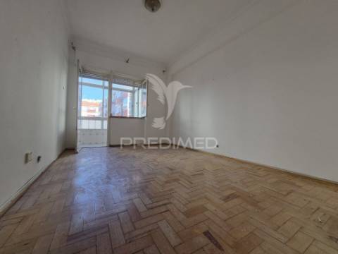 Apartamento t2 em agualva,