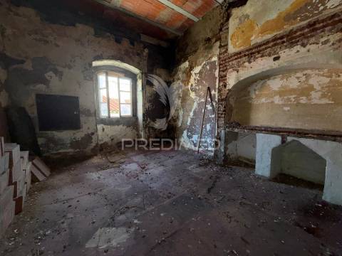 Investimento único – moradia t3 para reabilitação no centro histórico de elvas