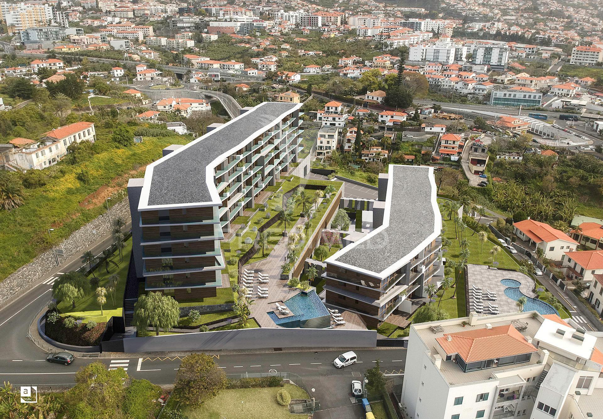 Vendo t2  no edificio the place vista unica e defenitiva porto e anfiteatro do funchal