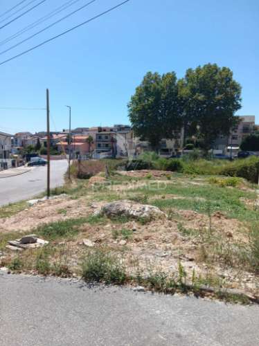 Terreno à venda em fânzeres – gondomar