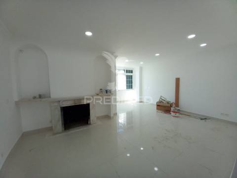 Moradia t3+3 em madorna, cascais
