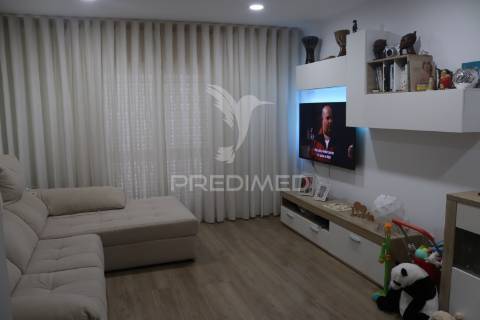 Moradia t4 +1