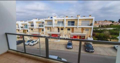 Apartamento t2 duplex com garagem para 2 carros , francesinhas