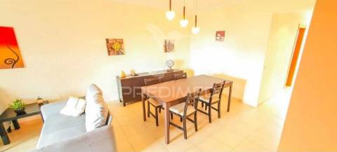 Apartamento t2 duplex com garagem para 2 carros , francesinhas