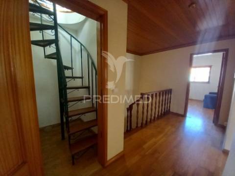 Moradia t4+1 com vista mar em ribamar