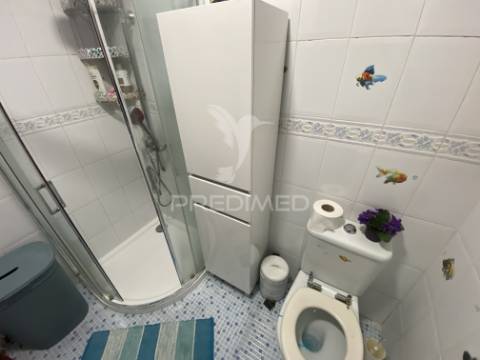 T2 para renovação na rua de colaride