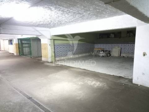 Vende se t3 duplex- costa da caparica  450.000€