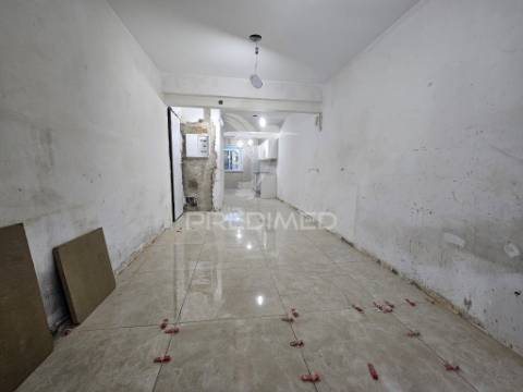Vende se t2 cova da piedade  305000€