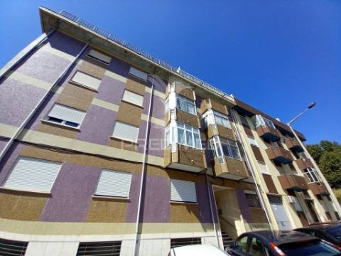 Vende se t2 cova da piedade  305000€