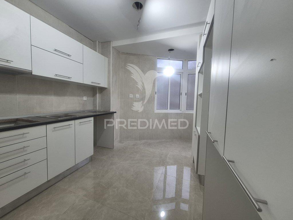 Apartamento t2 em póvoa de santo adrião, odivelas