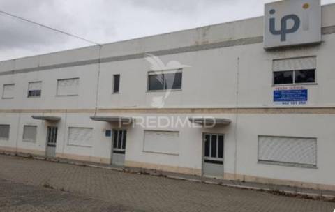 Edifício industrial à venda – zona industrial de muge