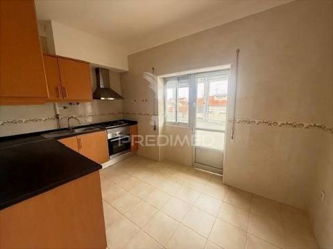 Apartamento t3  em santo andré - barreiro