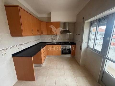 Apartamento t3  em santo andré - barreiro