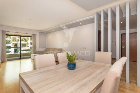 Apartamento t3 com parqueamento . montijo