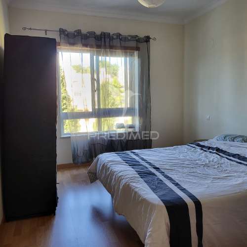 Apartamento t1 com piscina e garagem perto da praia da rocha