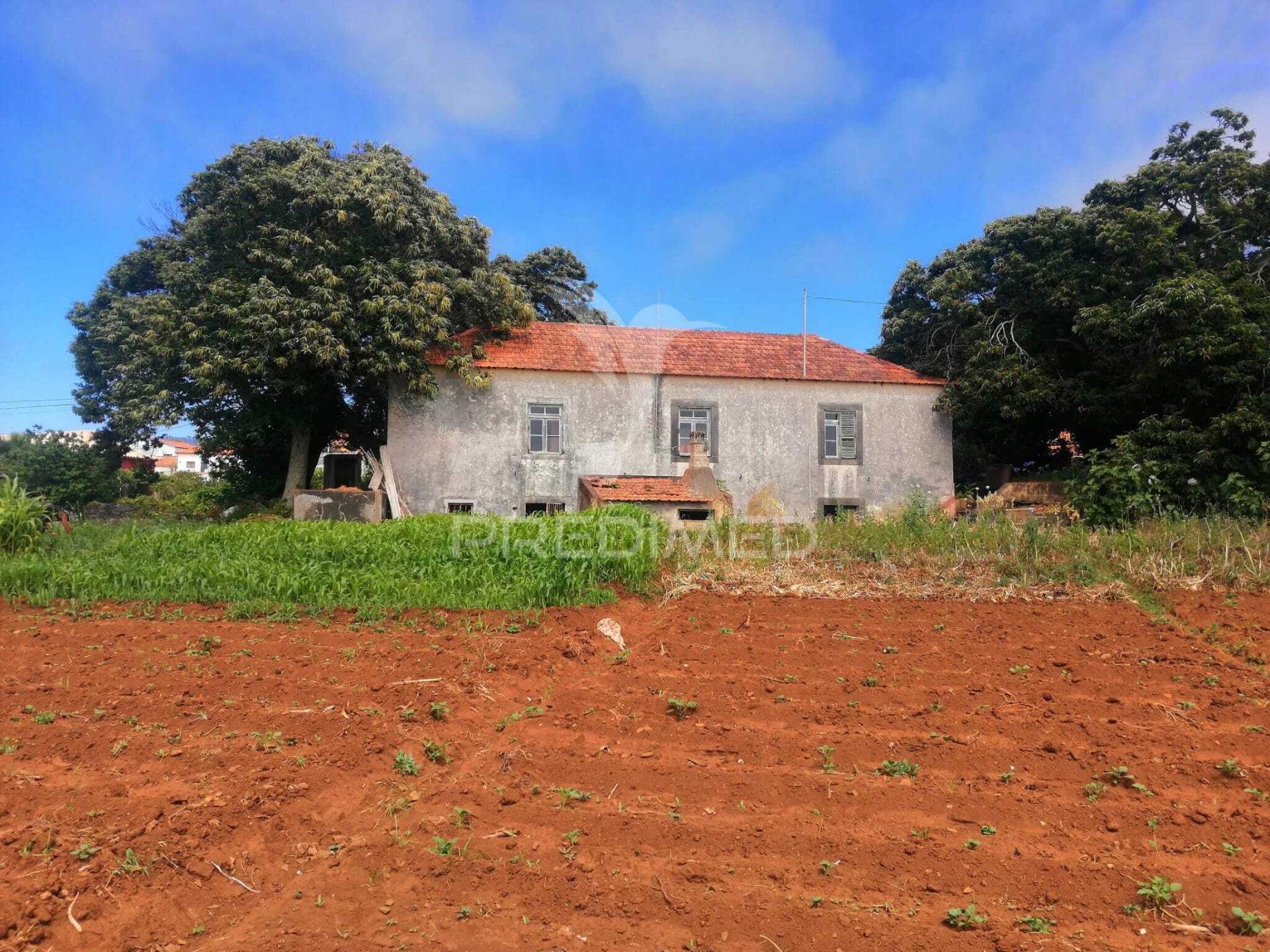 Quinta centenária na ponta do pargo – oportunidade única junto ao futuro campo de golfe