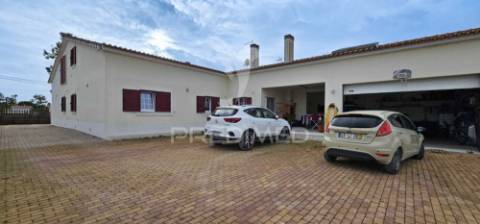 Moradia térrea em salvaterra de magos